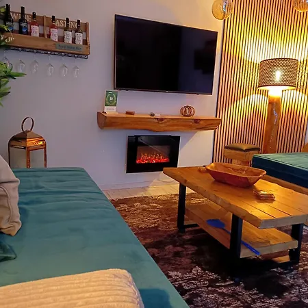 Athina 1st Floor Vilă